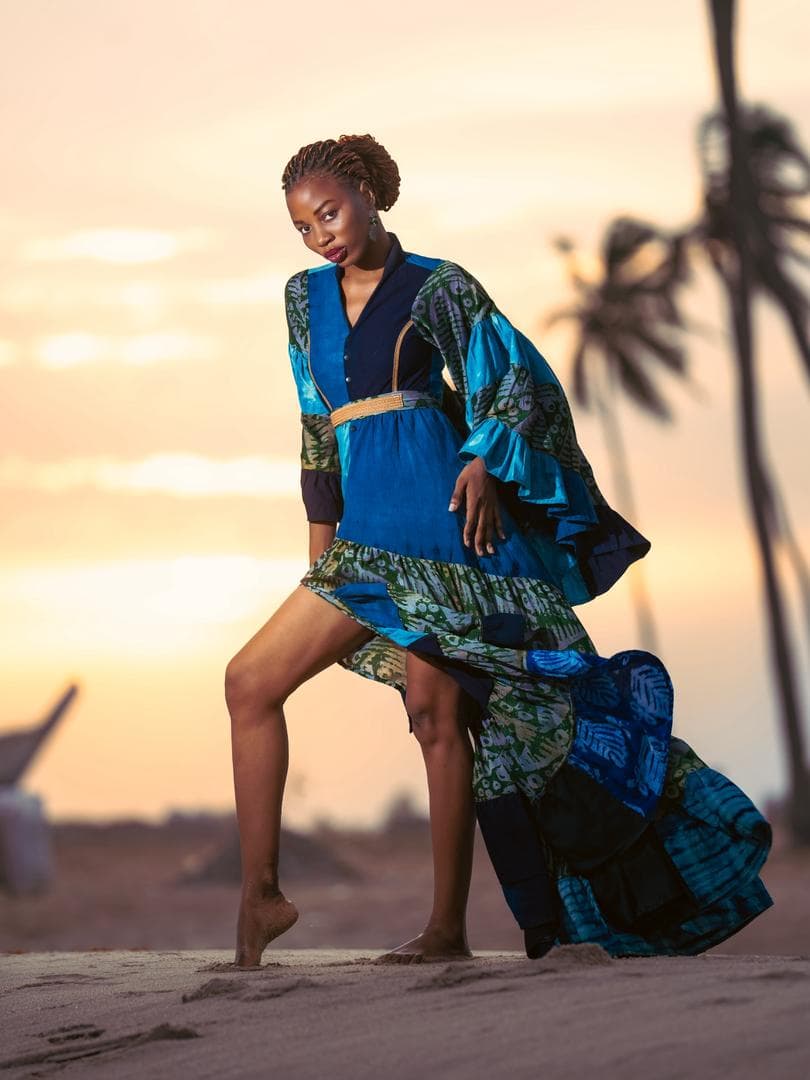 Robe Atlantique, manches kimono, contre-jour orange